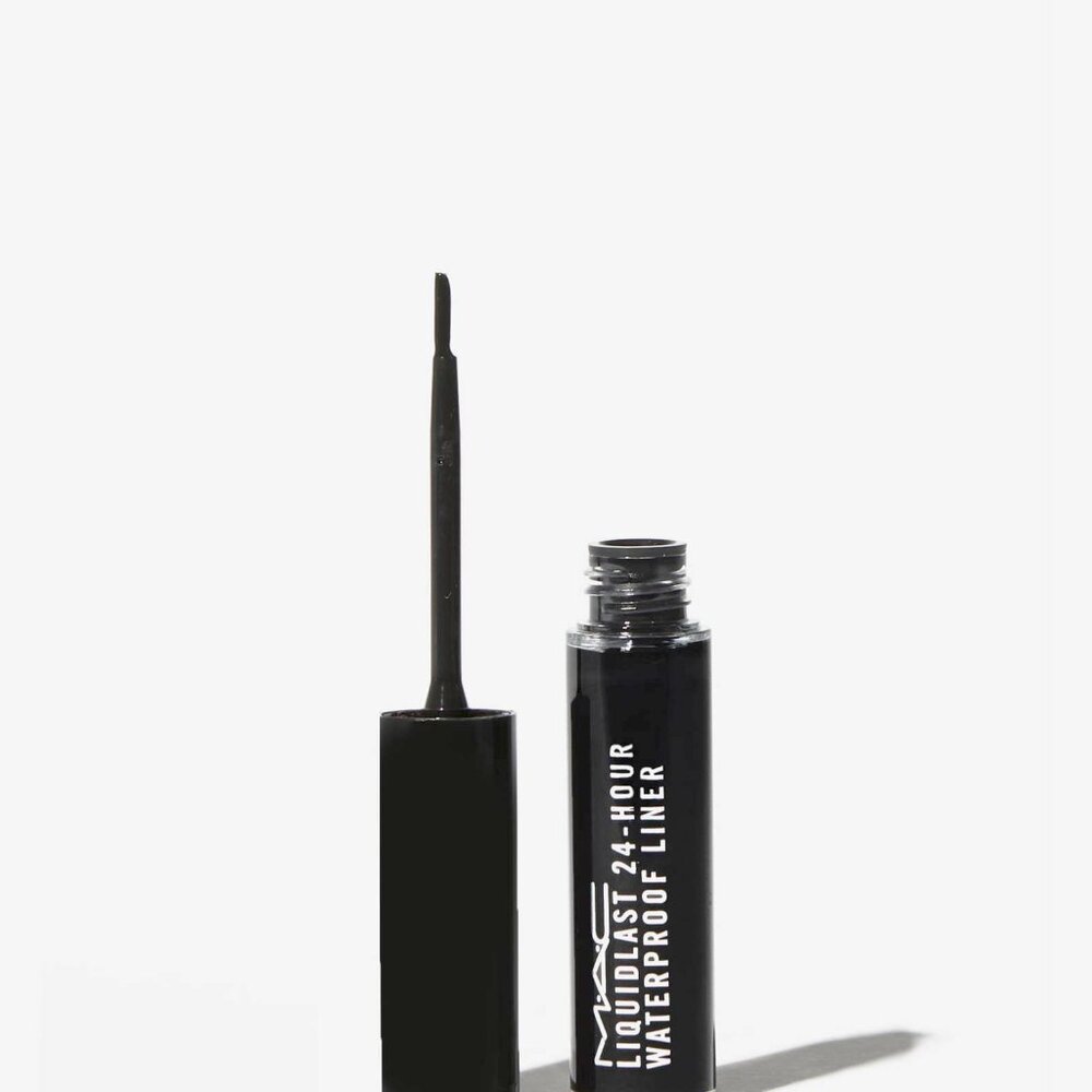 MAC Liquidlast 24-Hour Waterproof Liner